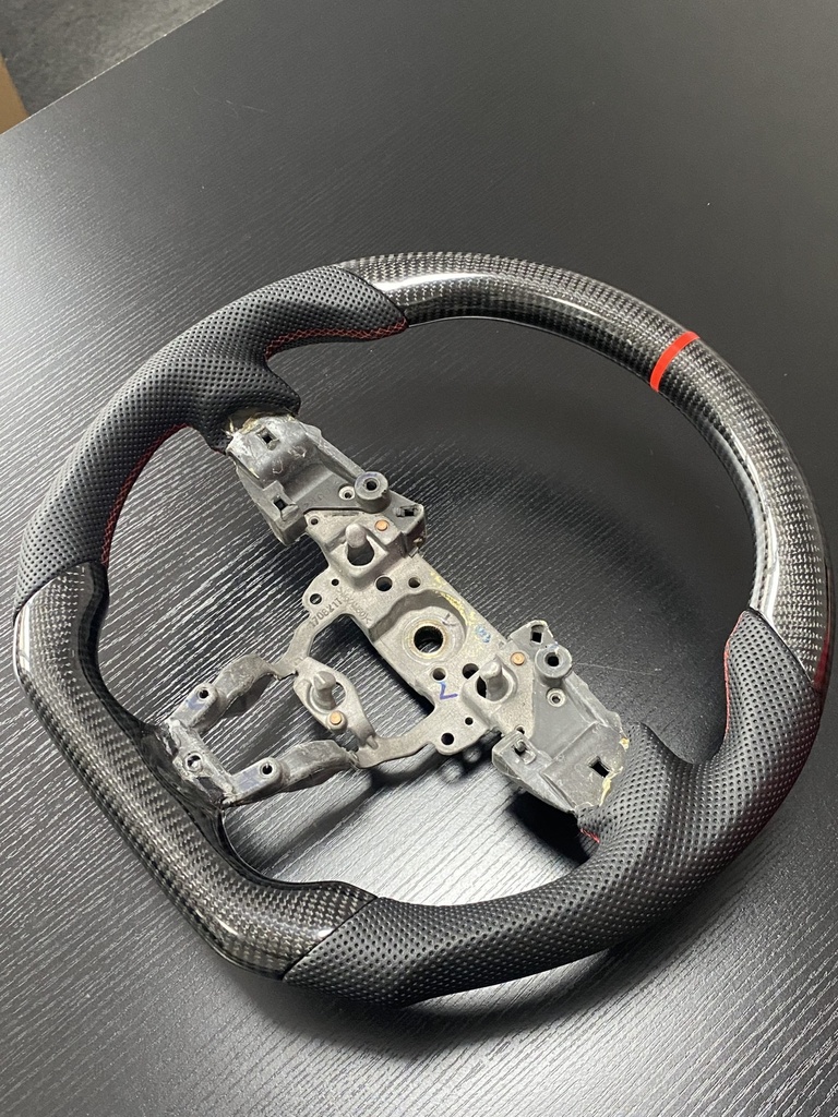 Carbon Fiber Steering Wheel (Type 1) For Miata ND/Mk4