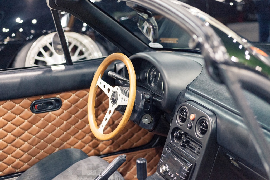 Quilted Leather Door Panels (Premade material) For Miata NA/Mk1