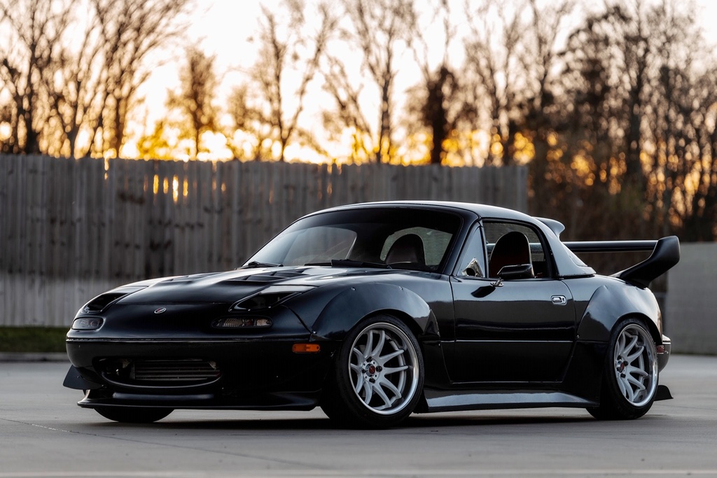 Vented Hood (AD9 Style) For Miata NA/Mk1
