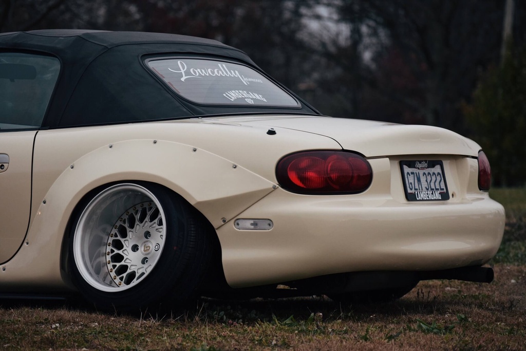Widebody Kit (Overfenders + Bumper) For Miata NB/Mk2