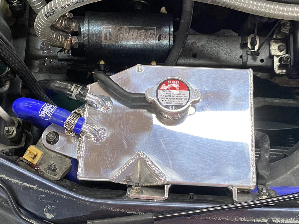 Aluminum Coolant Expansion Overflow Tank For Miata NC/Mk3