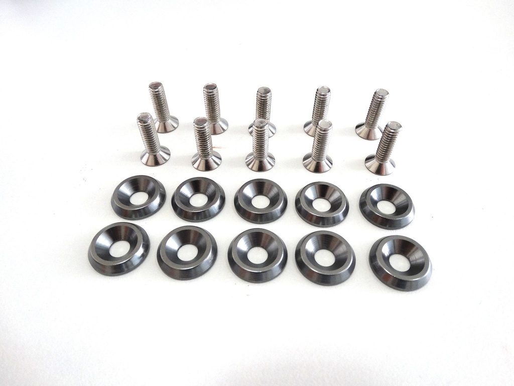 Bolts with washers x10 (M6)