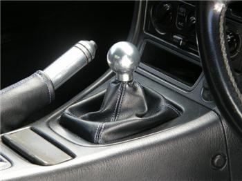 Gear knob (Type 1)