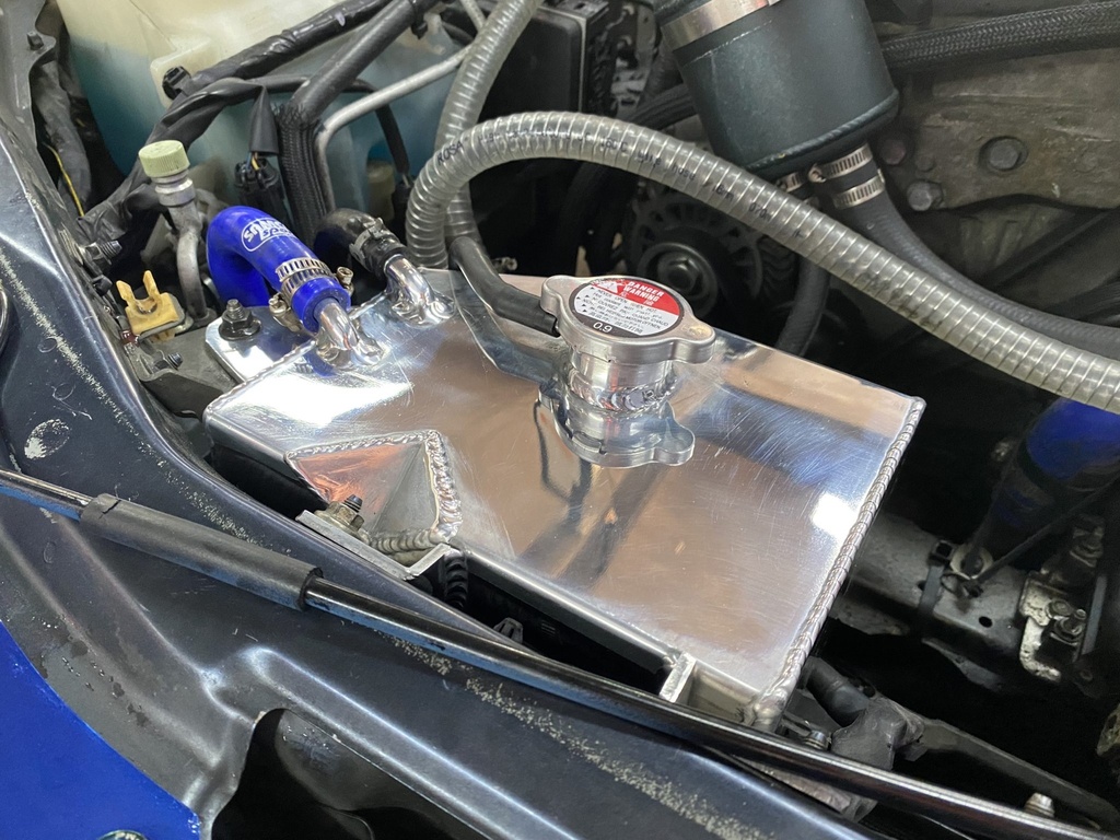 Aluminum Coolant Expansion Overflow Tank For Miata NC/Mk3 CarbonMiata
